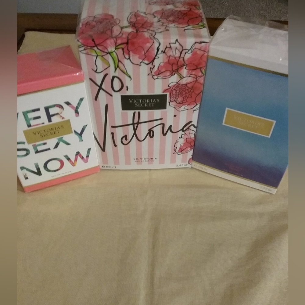 3 BRAND NEW SEALED VICTORIA'S SECRET Eau De Parfums Limited edition